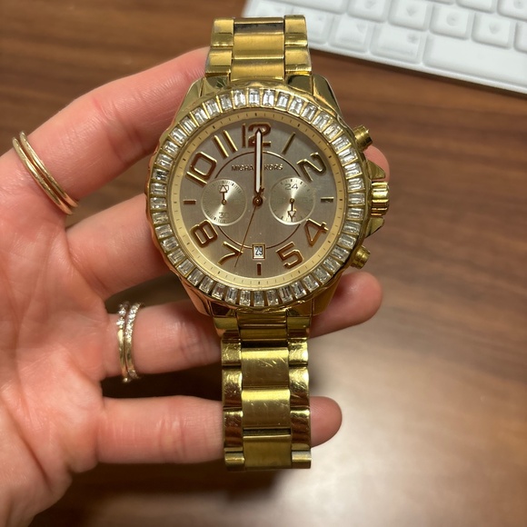 MK watch - Picture 1 of 1